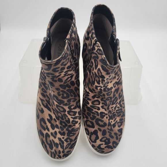 Womans Naturalizer Miranda Zipper Booties Leopard print Size 8 - Picture 2 of 7